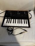 Syntezator KORG Monologue + Kabel MIDI i duży jack
