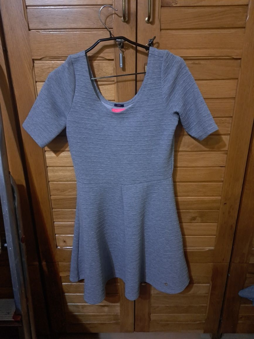Sukienka superdry r 38/40