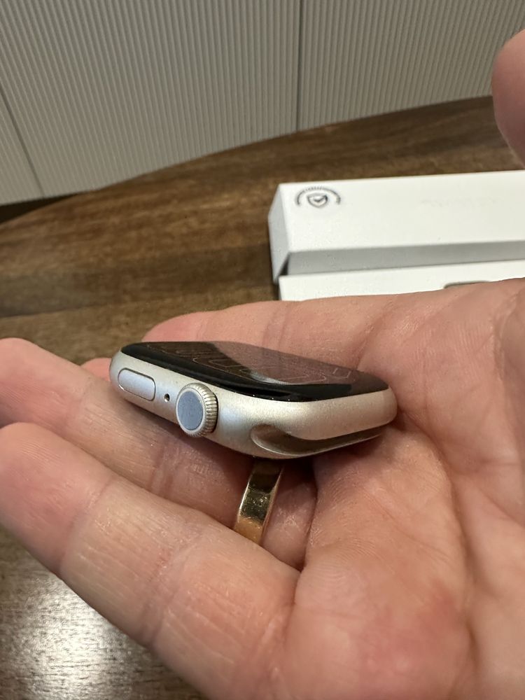 Apple Watch Series 9 45 mm + dodatkowe paski – Stan idealny!