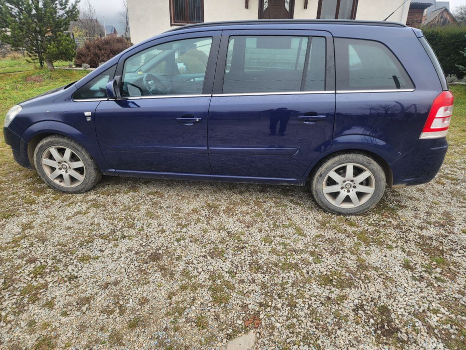 Opel Zafira B 2010