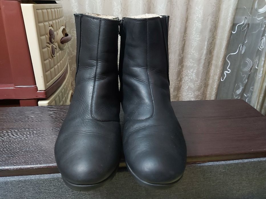 Ugg чоботи черевики ботинки ботінки 41 розмір
