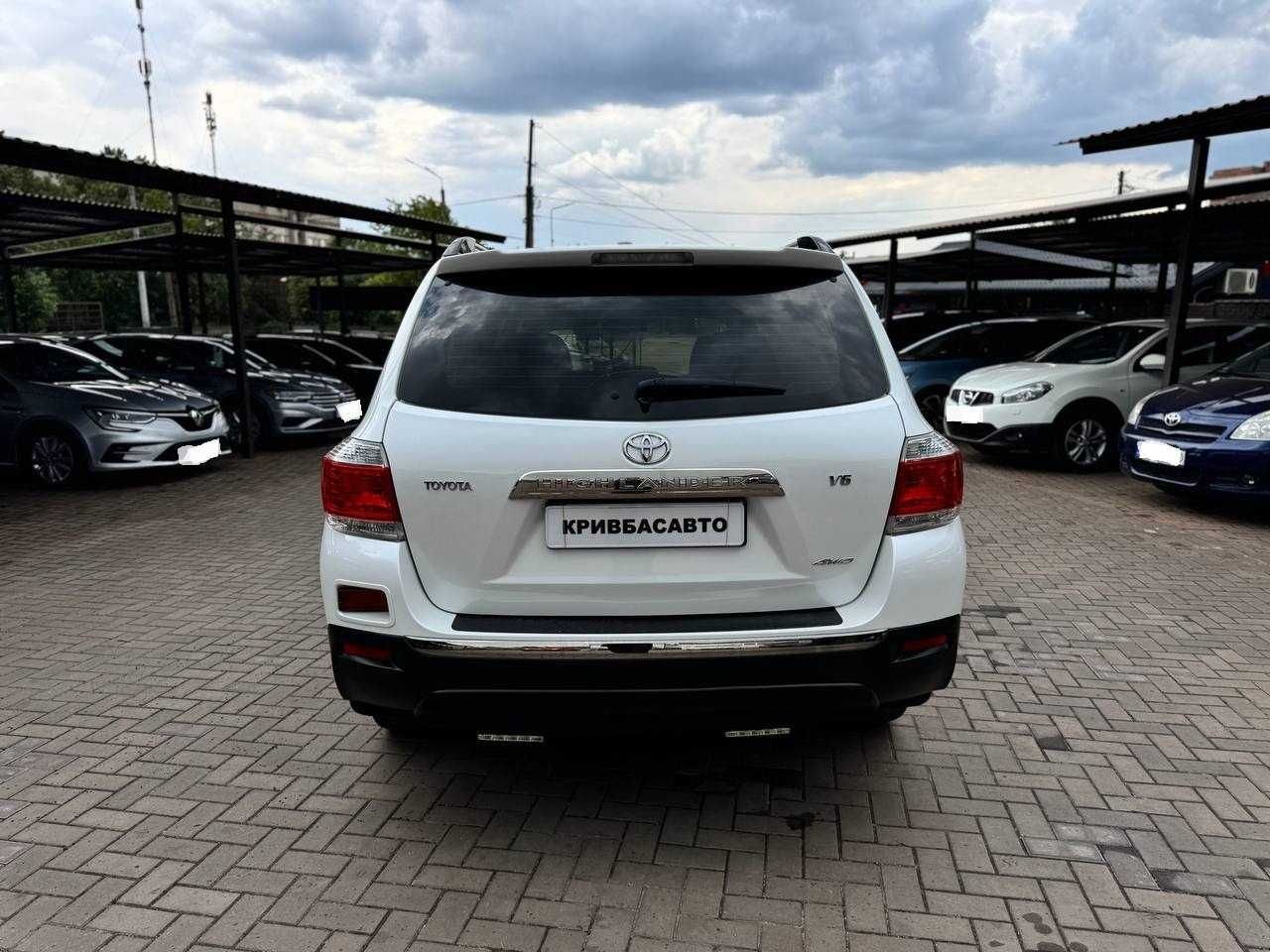 Toyota Highlander Офіційний 2012