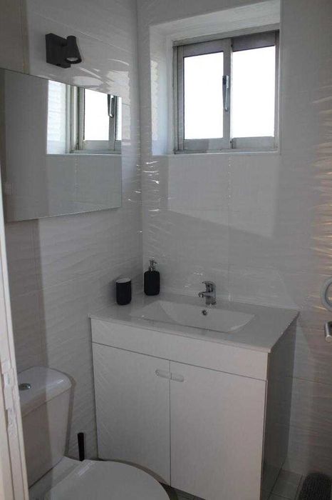 Quarto em Benfica com contrato