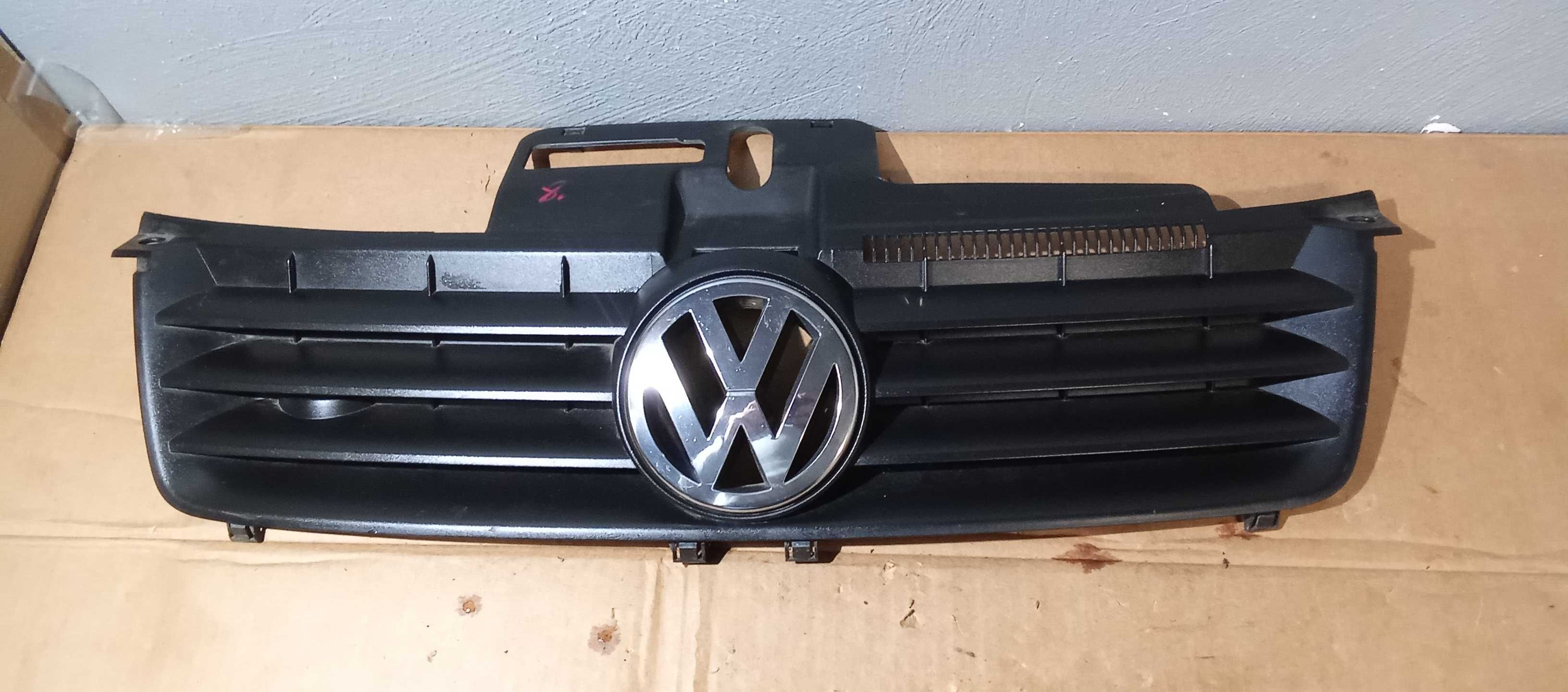 Grill VW Polo 9N Atrapa zderzaka  przod przedni grill Volkswagen Polo