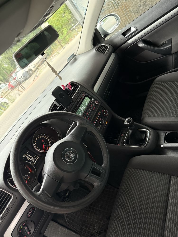 Volkswagen Golf 6 2011 1.6 !