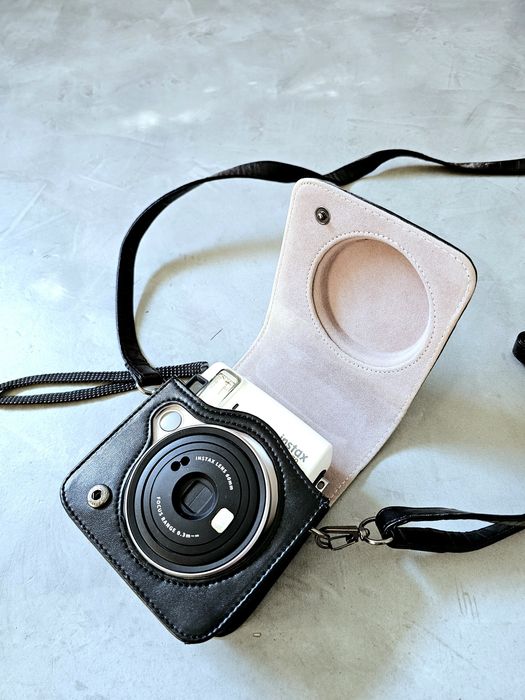 Aparat Instax  Mini 70 + skórzane etui