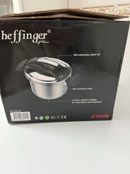 Panela de pressão nova