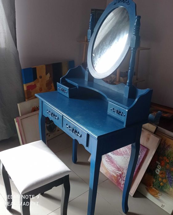 Toaletka Vintage z krzesłem 4 szuflady