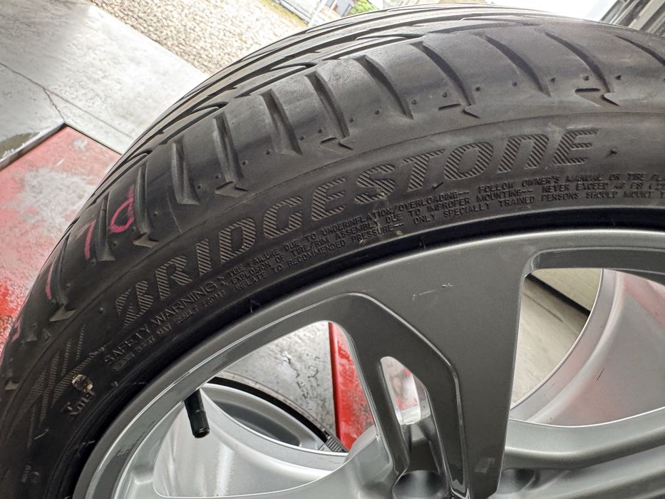 Kola Audi TT RS 8S0 9x19 et52 5x112 Bridgestone 245/35R19 7mm