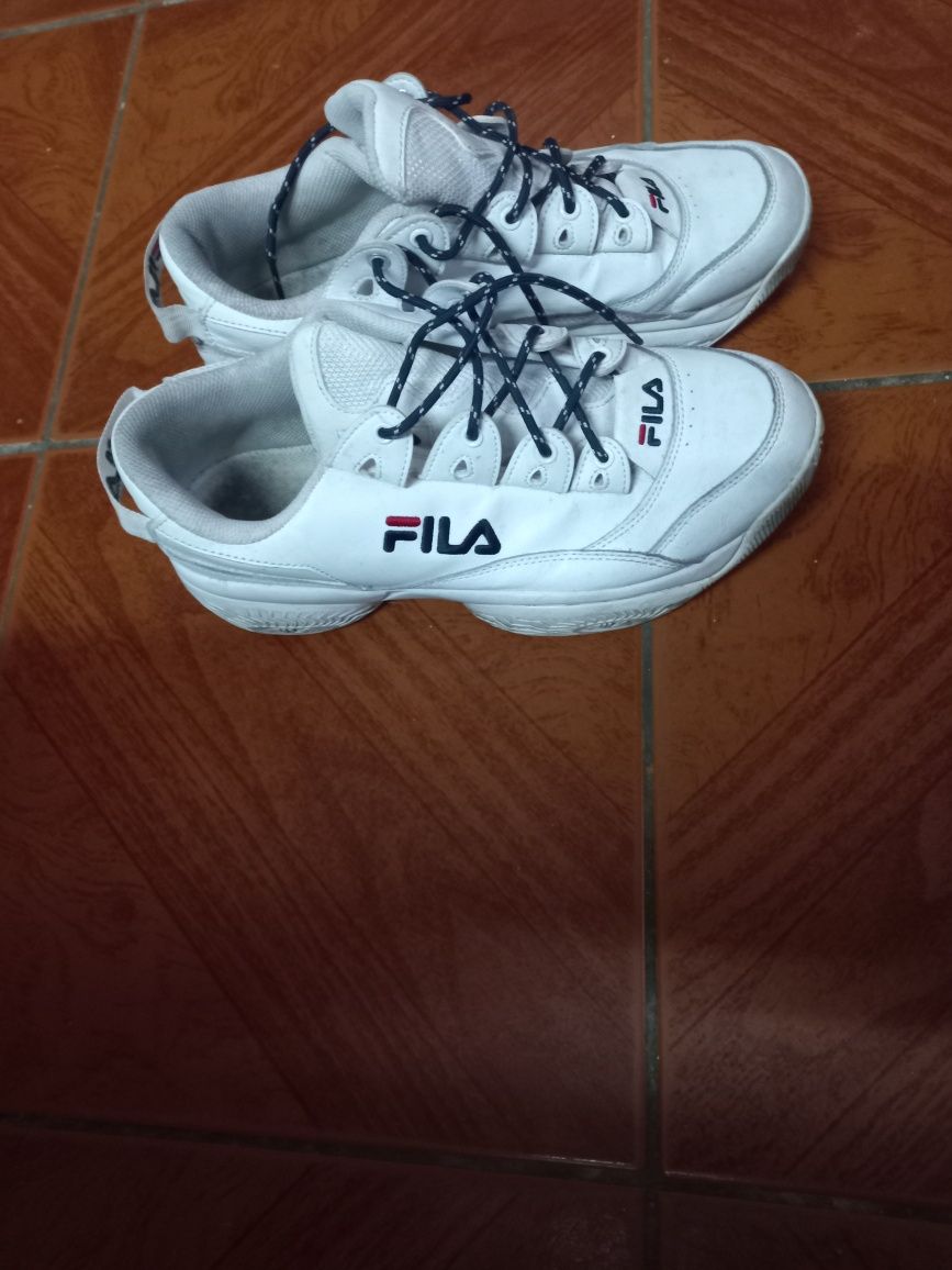 2 pares de sapatilhas puma fila