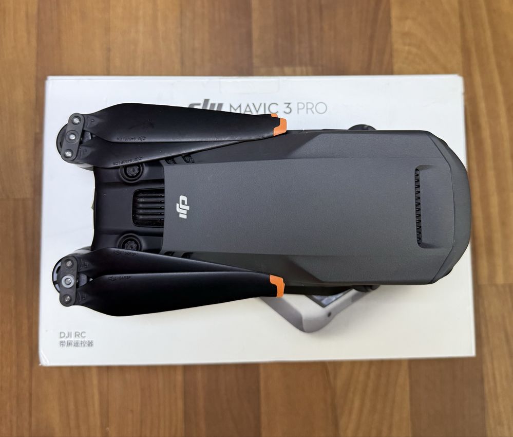 Дрон Dji mavic 3pro комплект Б/У