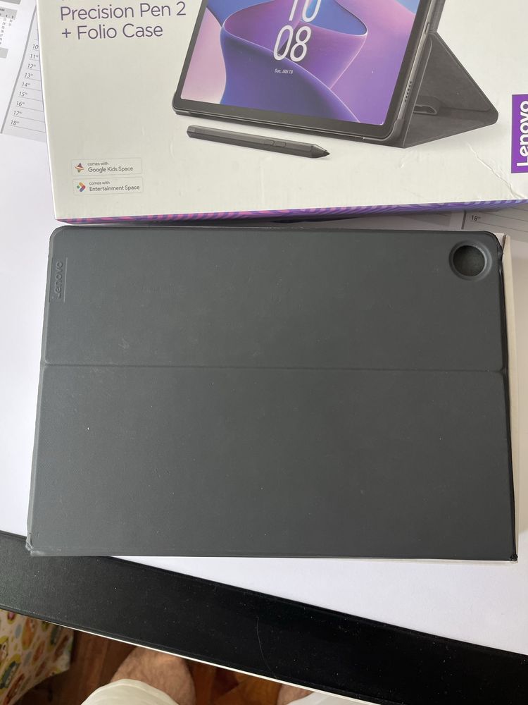 Tablet Lenovo M10 Plus com Caneta e Capa