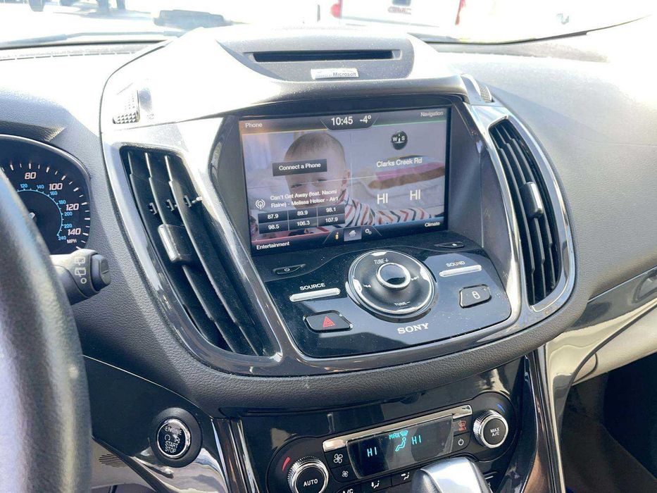 Ford Escape Titanium 2016 року