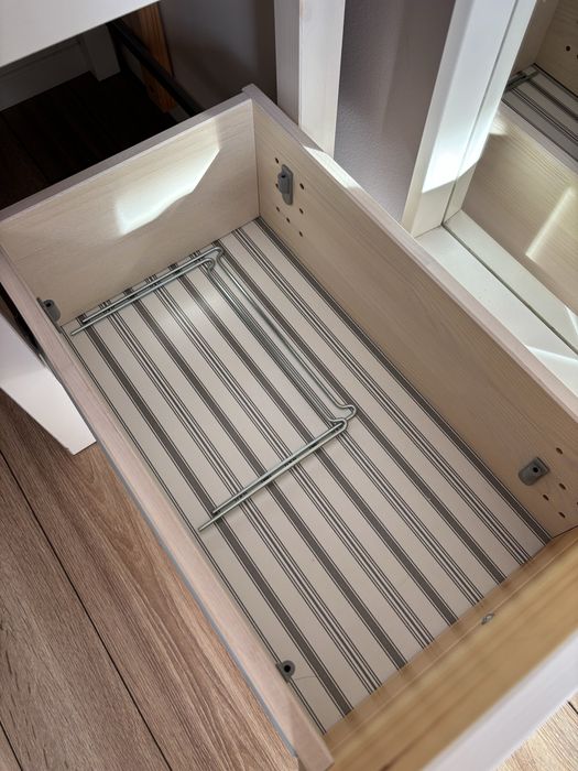 Biurko Hemnes białe, Ikea