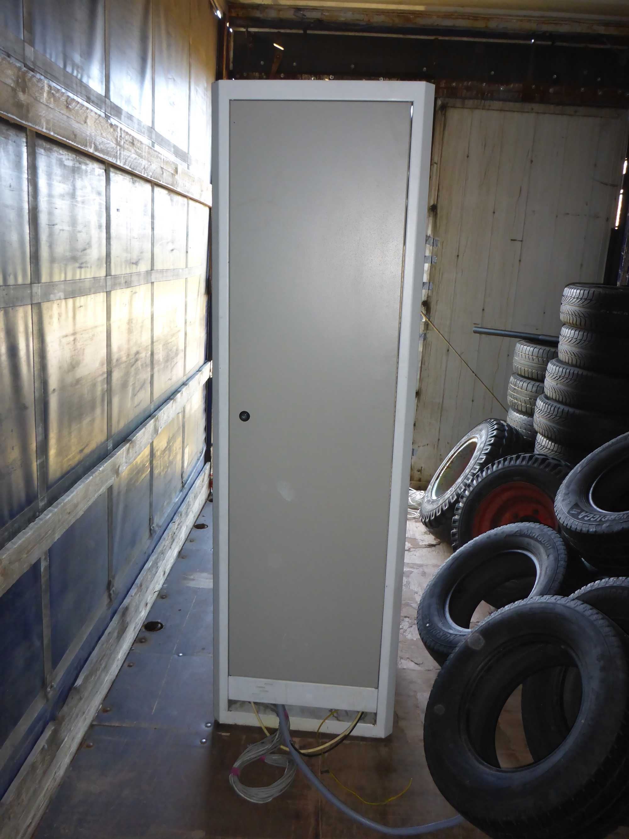 200cm _ szafa RACK podstawa 60x60 wysokość 197 _ stan bdb