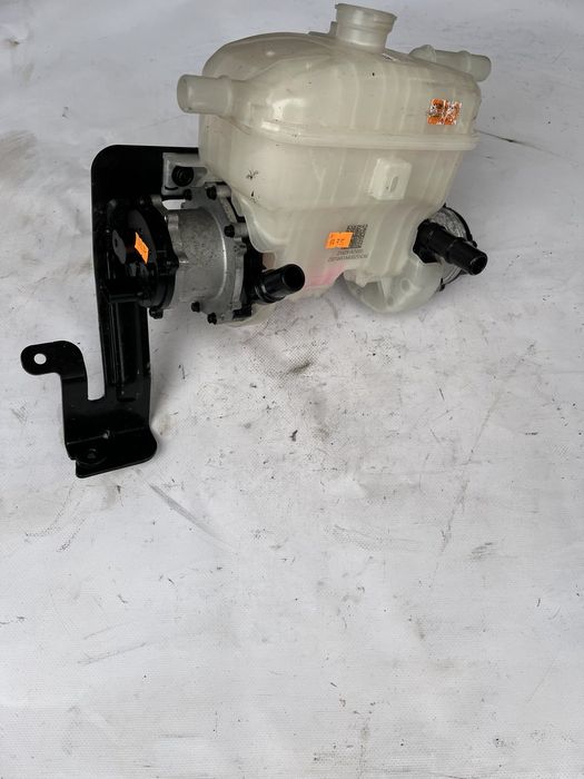 Бачок  kia niro ev