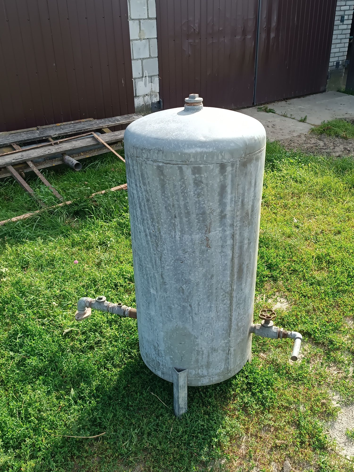 Sprzedam hydrofor na wodę 200l