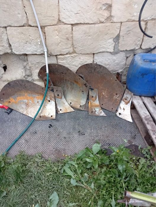 3 Корпуса до плуга в зборі
