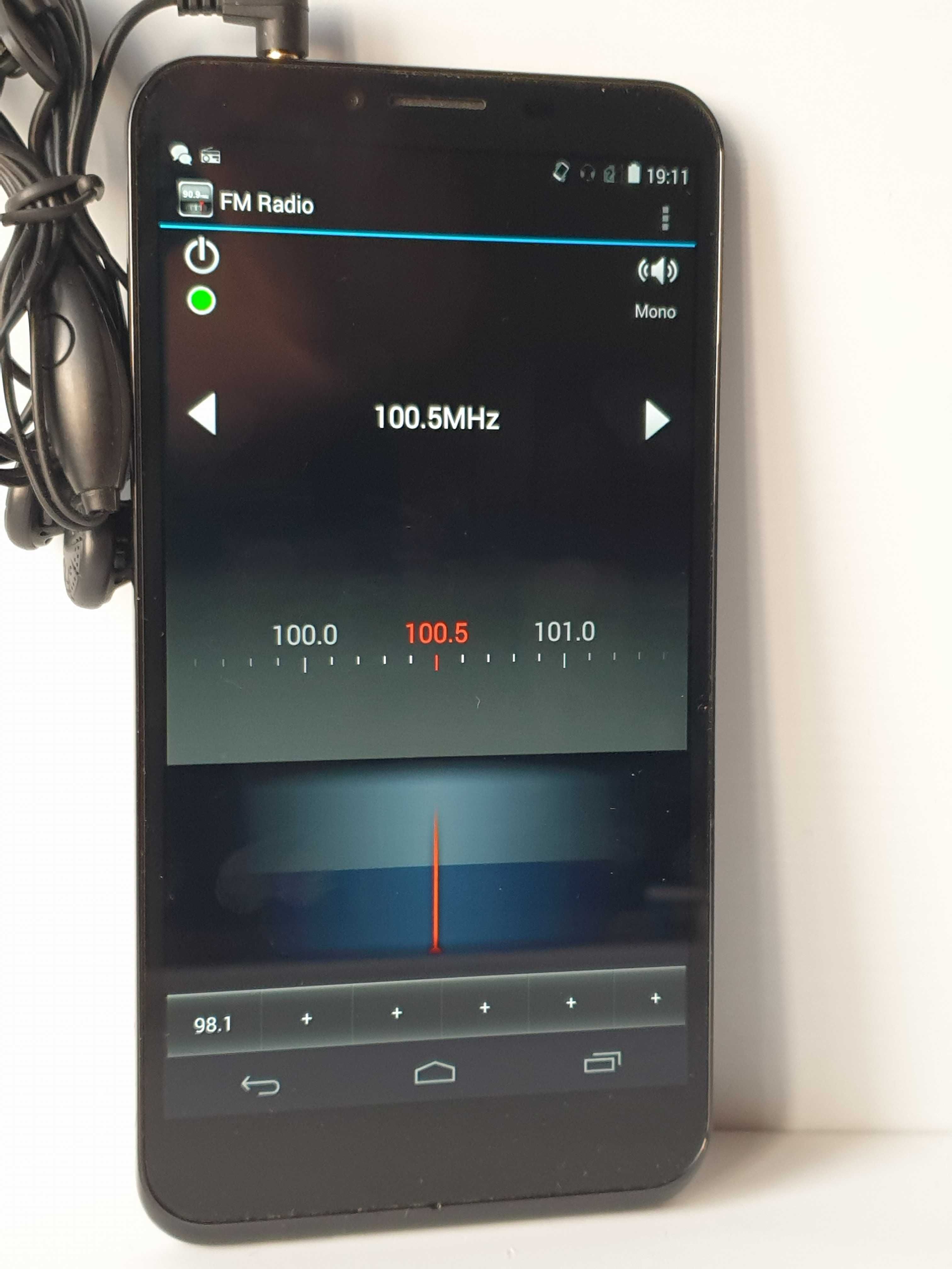смартфон Vodafone Smart 4 max