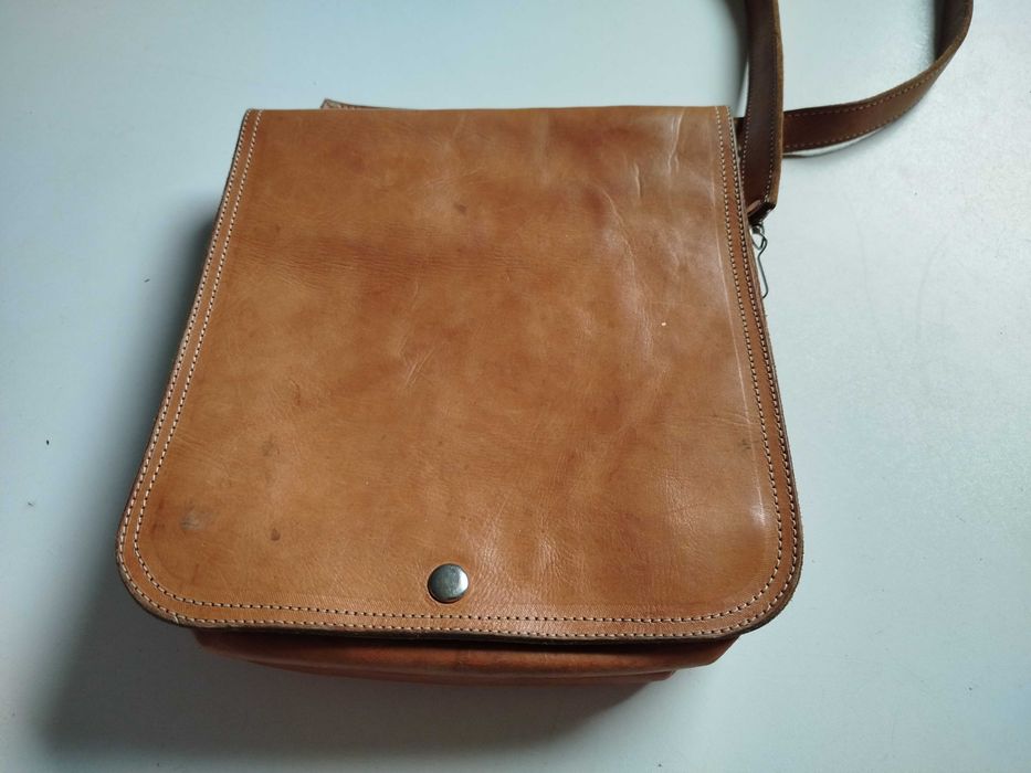 Torebka skórzana  listonoszka retro Dwustronna