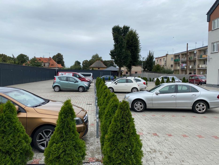 Wynajmę garaż CENTRUM KROTOSZYN monitoring ogrodzenie!!!
