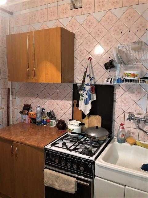 1 комнатная 2/5 пр.Юбилейный ТРК Украина