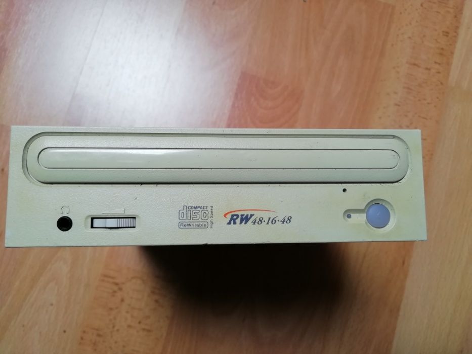 CD and DVD Readers and Writers64550175478658122