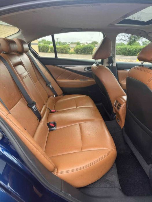 Infiniti Q50      2024