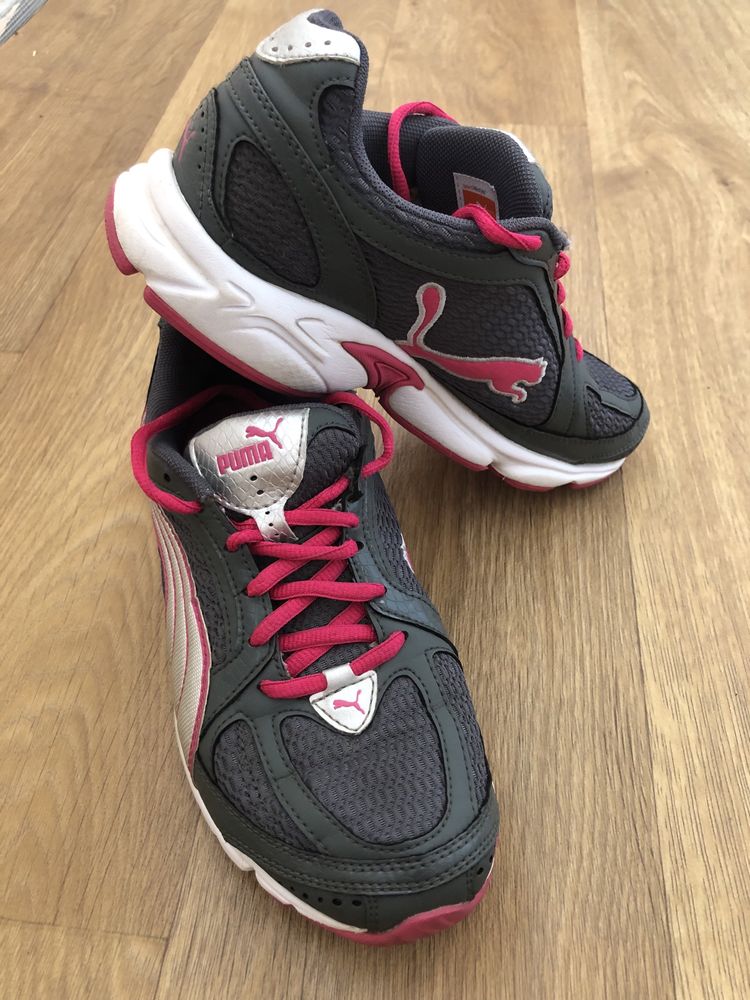 Кросівки жіночі PUMA