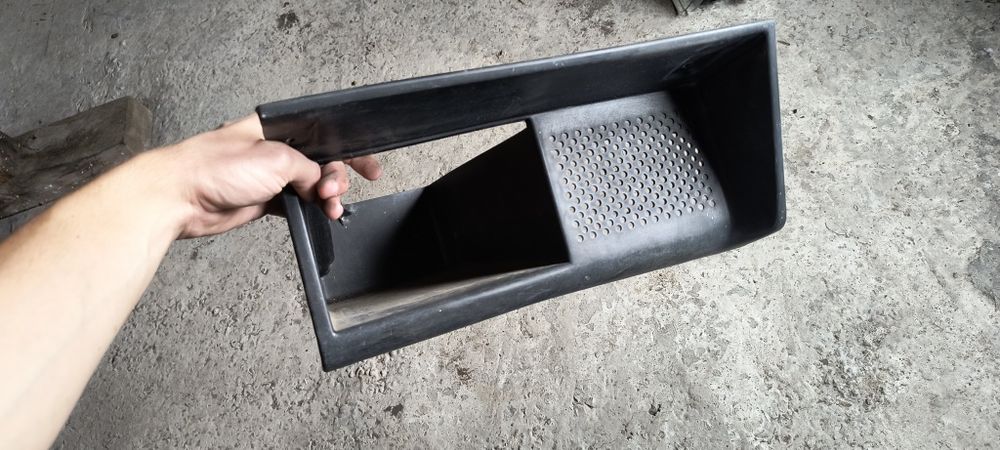 Półka pasażera Fiat 126p Maluch czarna