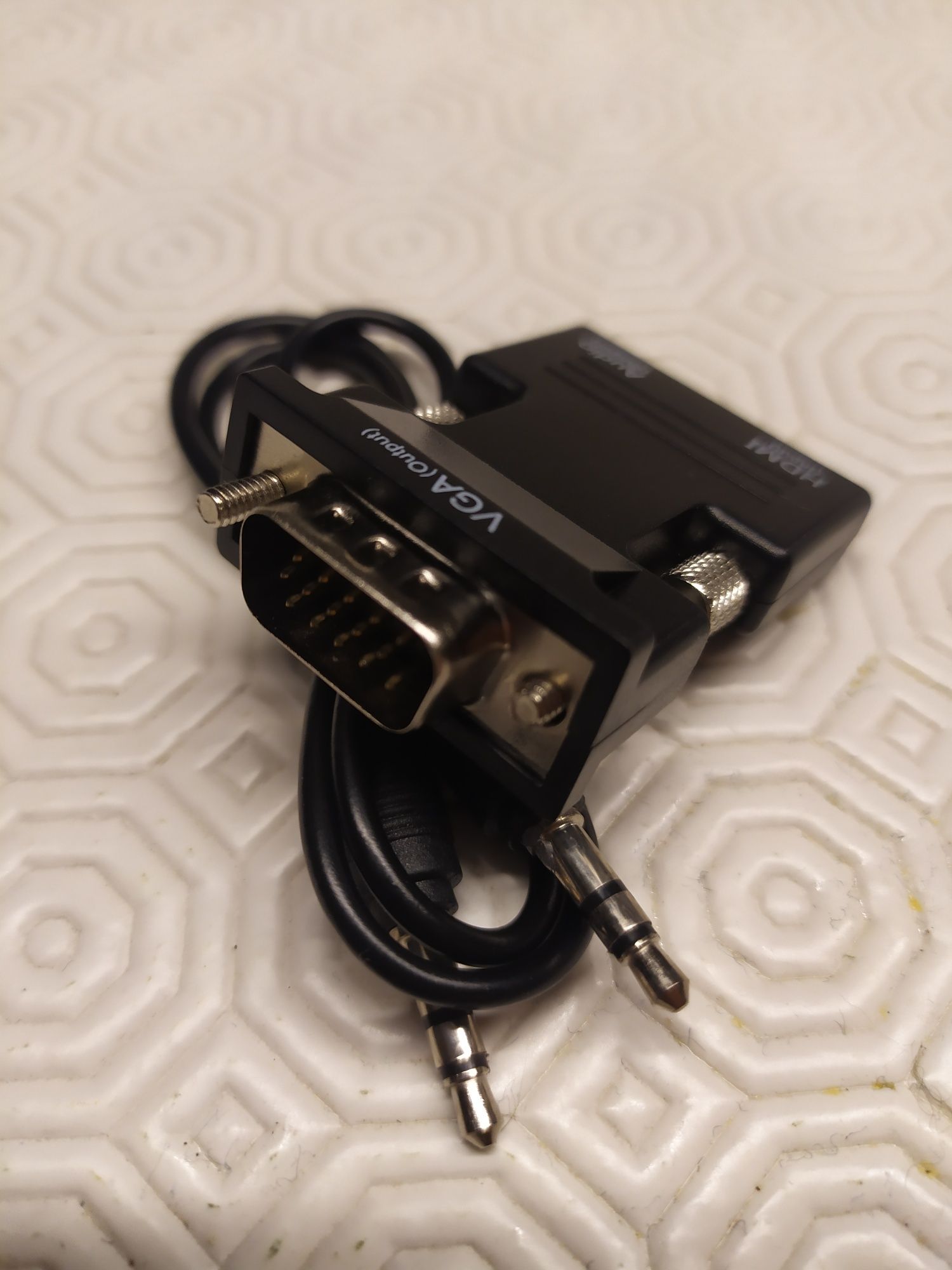 Conversor HDMI fêmea para VGA macho