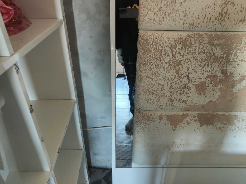 Cabeceira de cama casal e mesas cabeceira