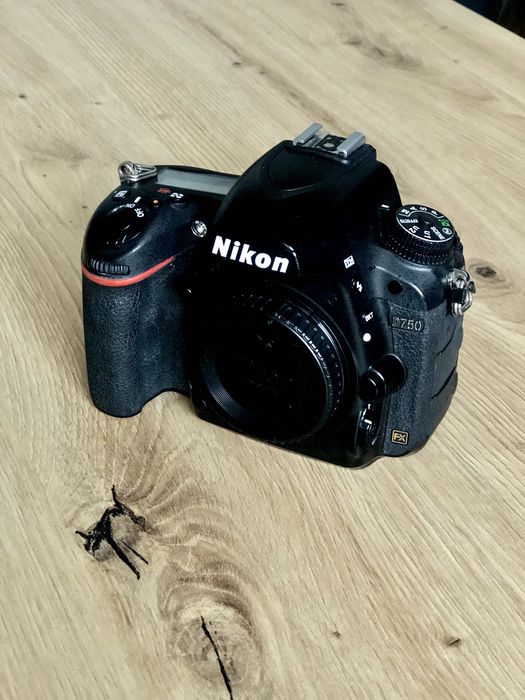 Lustrzanka Nikon D750 pełna klatka