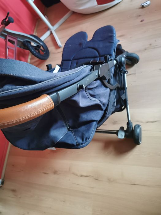 Wózek spacerowy, l