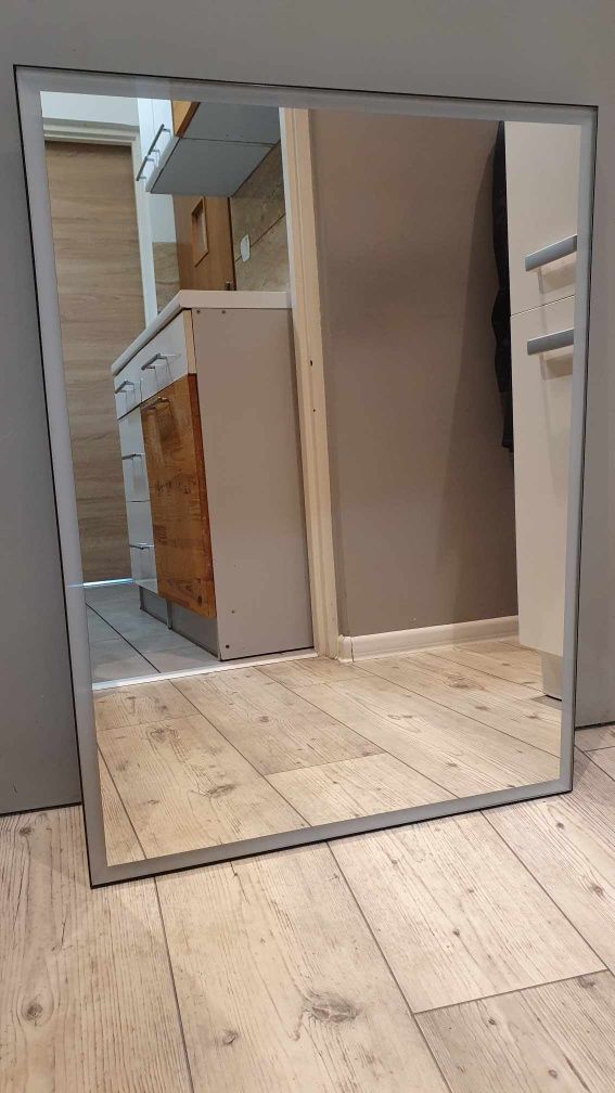 Lustro ścienne łazienkowe z podświetleniem LED 60x80 Atrakcyjna cena!