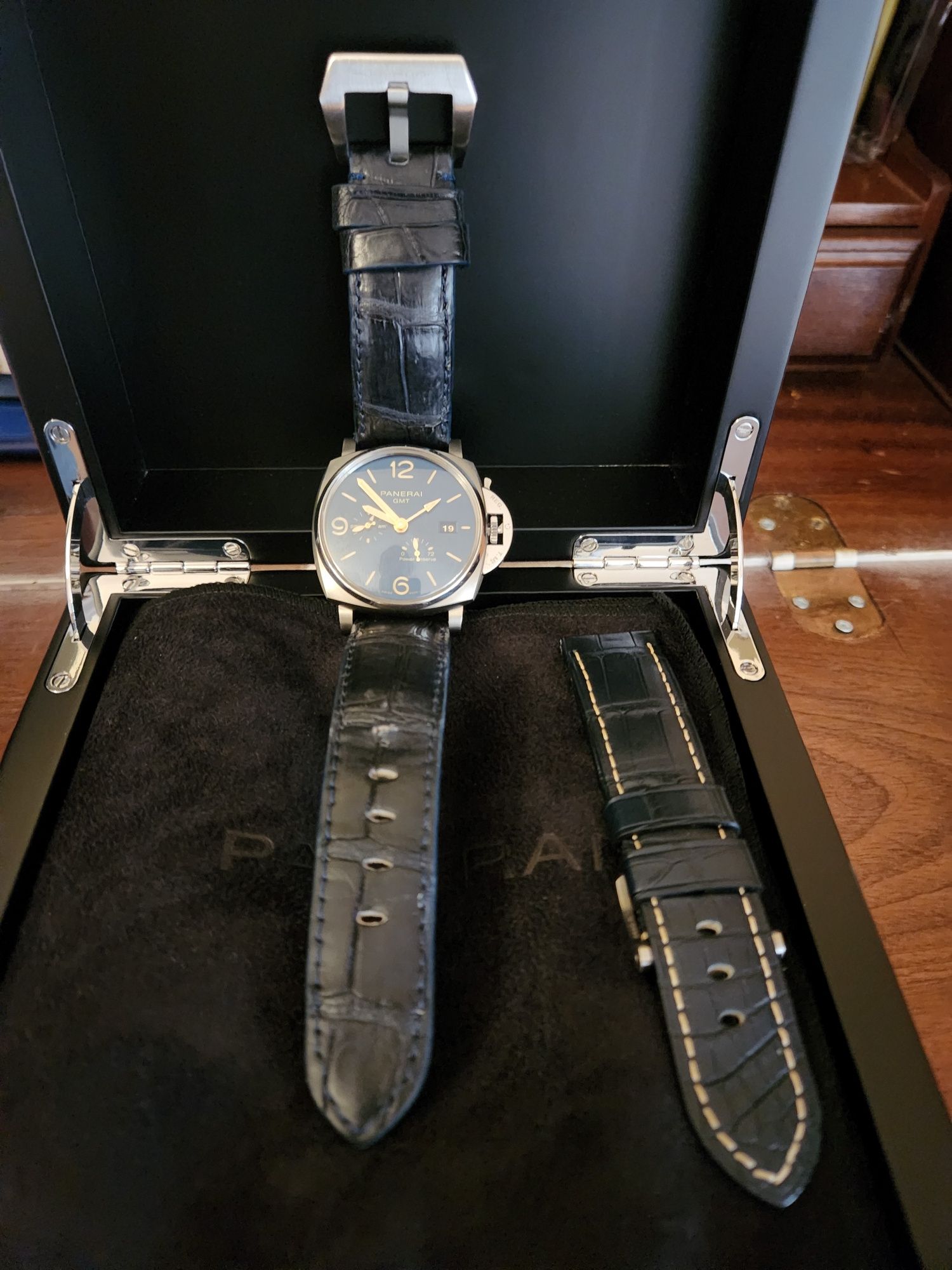 Panerai Luminor due Gmt Power Reserve