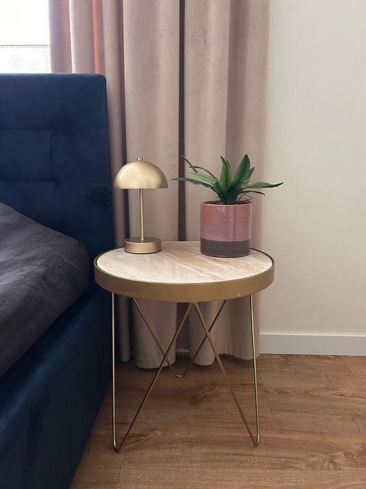 Stolik kawowy/nocny/pomocniczy/szafka nocna