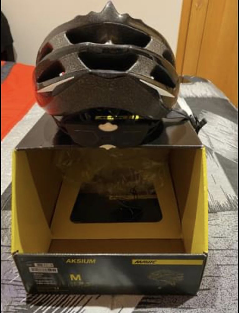 Capacete marca MAVIC tamanho (54-59cm)