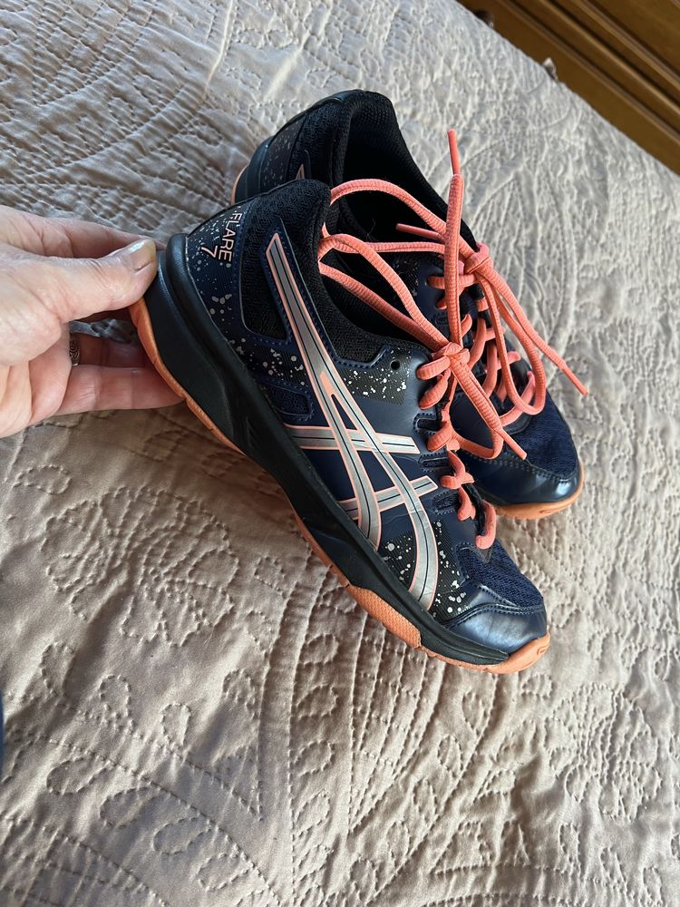 Adidasy obuwie sportowe  Asics rozmiar 36