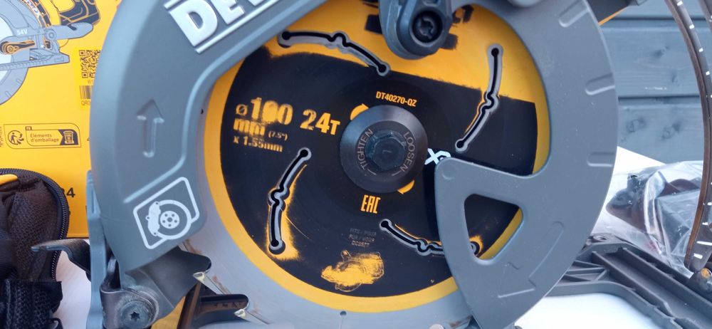 Piła DEWALT 54V FlexVolt  190mm + Torba Body DCS577 NOWA