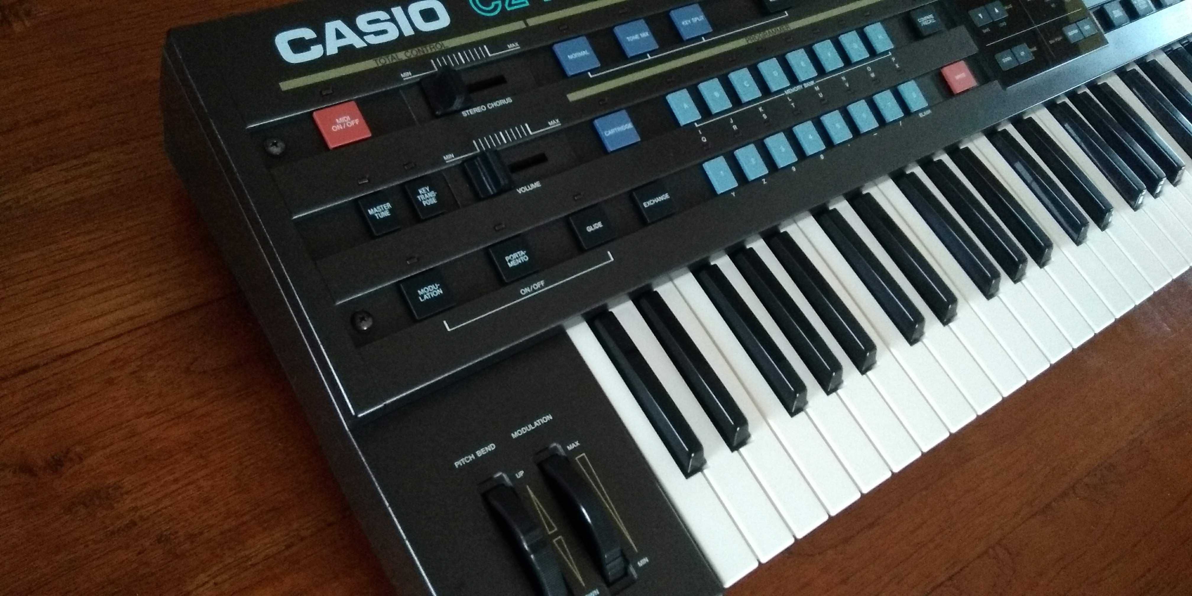Casio CZ-1 sintetizador