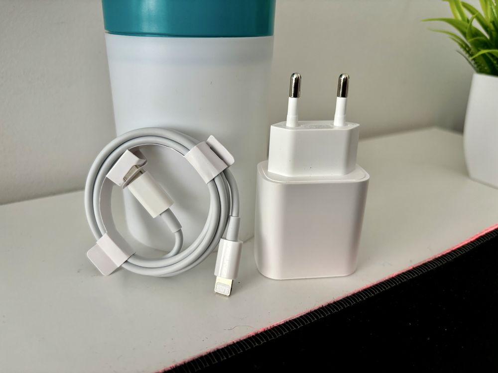 Ładowarka lightning USB C do iPhone zestaw z kablem 20W