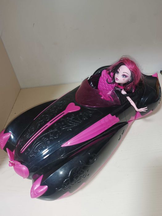 Машинка Monster High з лялькою