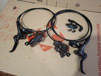 Гидравлические дисковые тормоза Shimano DEORE BR-M6100. Новые!