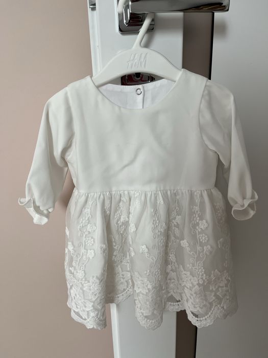 Sukieneczka do chrztu Milulove r.68