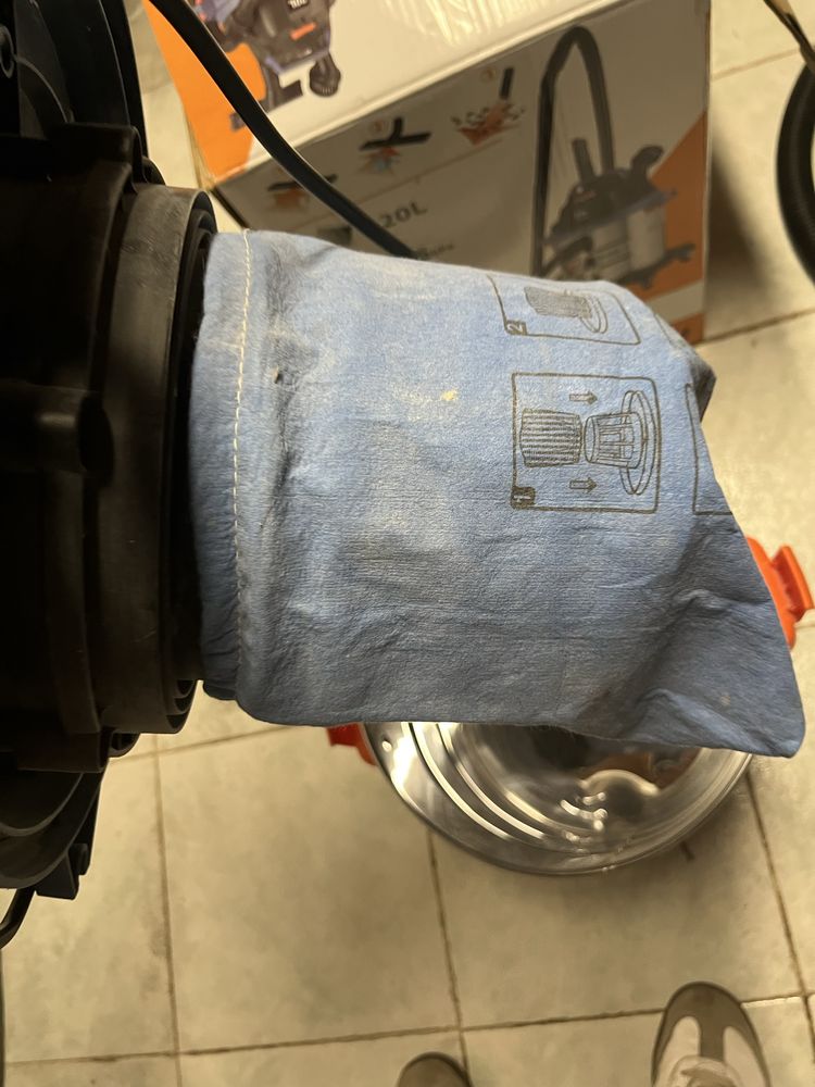 Aspirador Dexter 1400W 20L