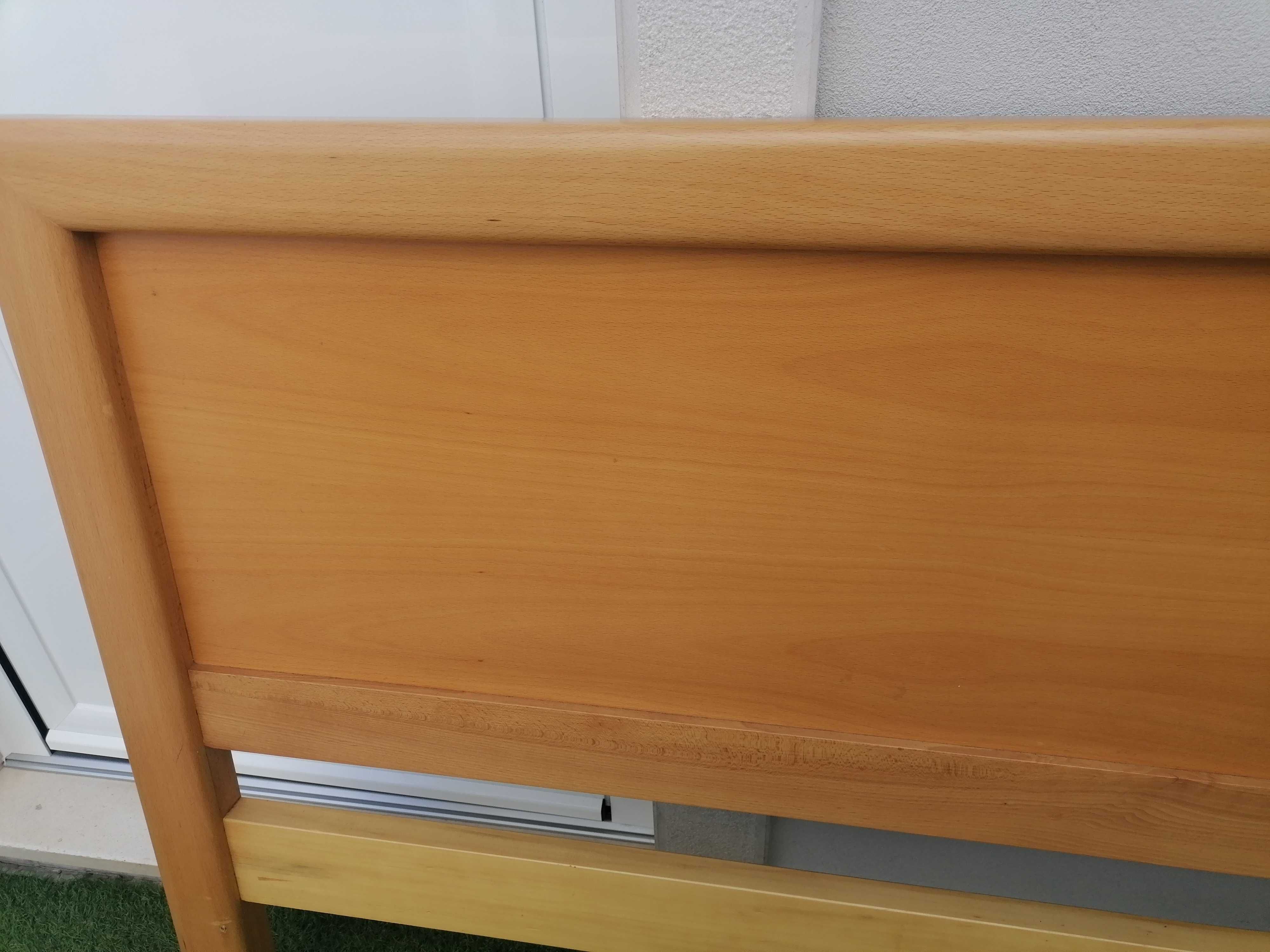 Cabeceira de cama  em faia 1.20cm