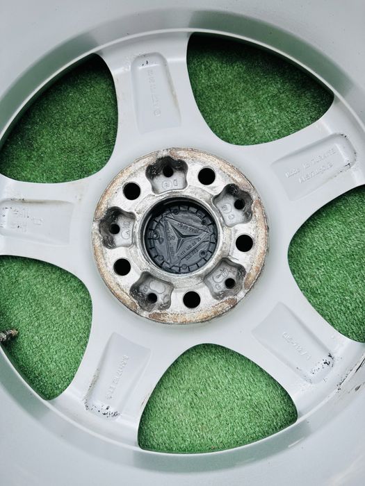 Диски різноширокі 5/112 R17 Mercedes 8.5J-7.5J ET-49-45 з датчиками