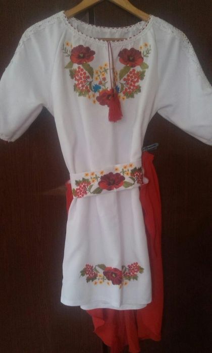 Плаття святкове