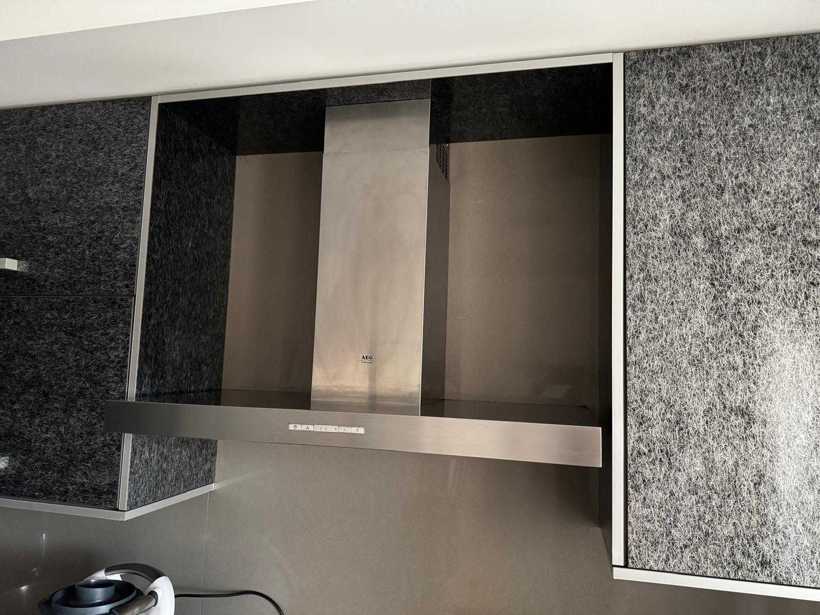 Exaustor de chaminé em Inox AEG